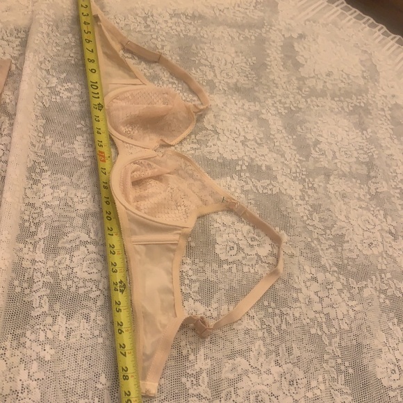 CHANTELLE 30C NEW NUDE LACE BRA UNPADDED - Picture 7 of 7